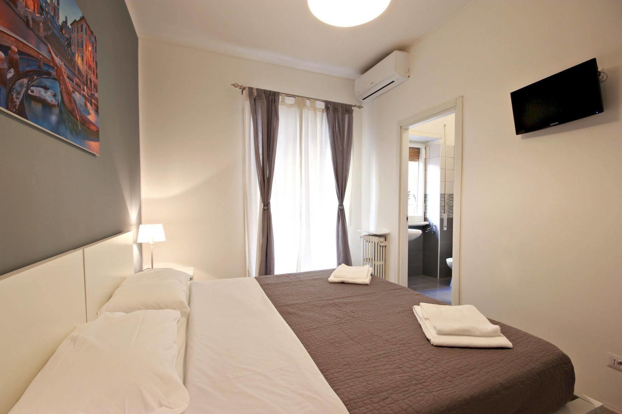 Bed and Breakfast Le Piazze Di Roma Exterior foto